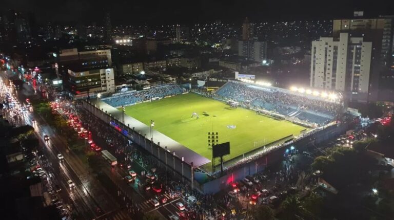 Confiança perde para o Paysandu fora de casa