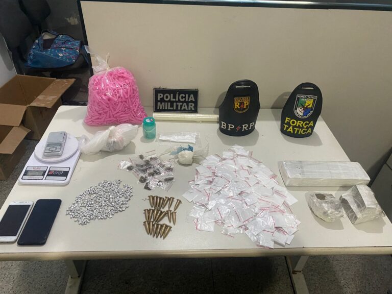 Dupla é presa acusada de entregar drogas por “delivery”
