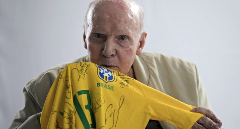 Zagallo passa bem após internação devido à infecção respiratória