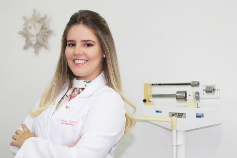 Dia do Nutricionista: profissional fala sobre mercado e desafios da profissão