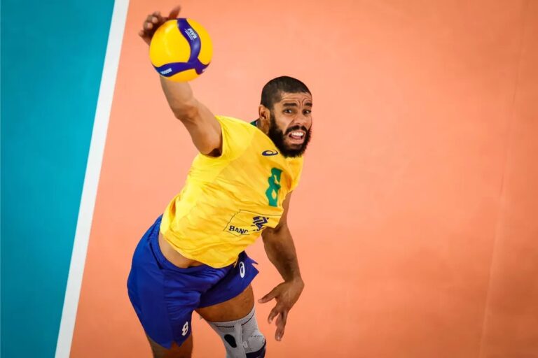 Brasil reage em jogo tenso e vence Cuba na estreia do Mundial