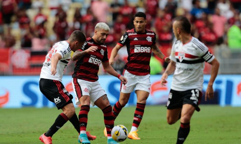 Fla e São Paulo voltam a se enfrentar em busca da final da Copa do Brasil