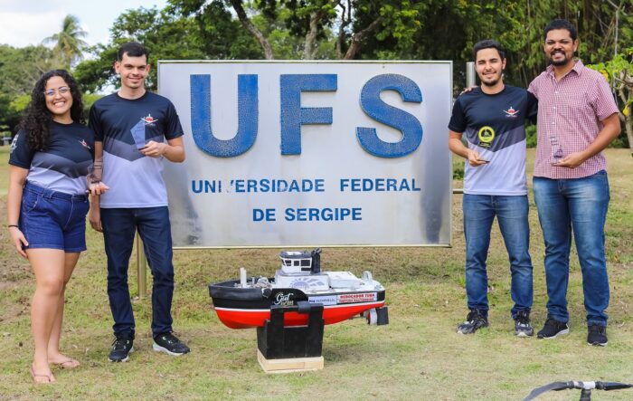 Equipe da UFS vence competição de modelos de mecânica náutica