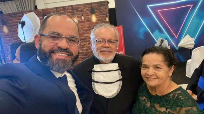 Administrador de empresas realiza sonho de se formar, aos 72 anos de idade