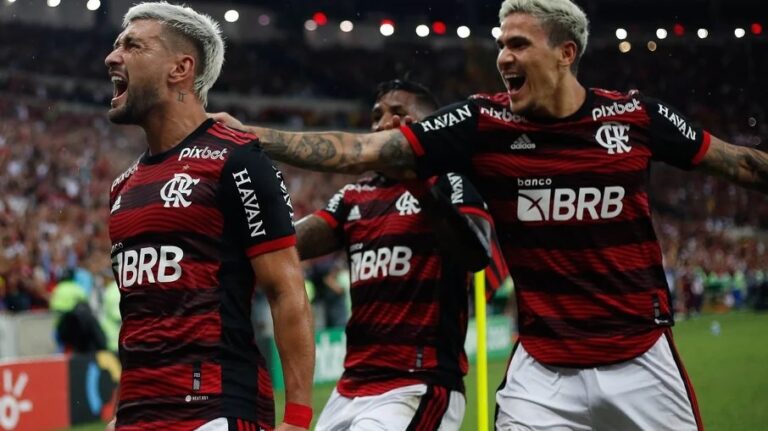 Flamengo volta a vencer o São Paulo e vai à final da Copa do Brasil