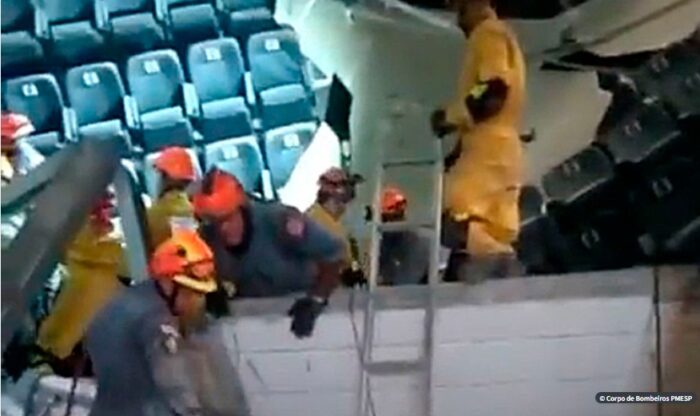 Arquibancada desaba e provoca nove mortes em Itapecerica da Serra