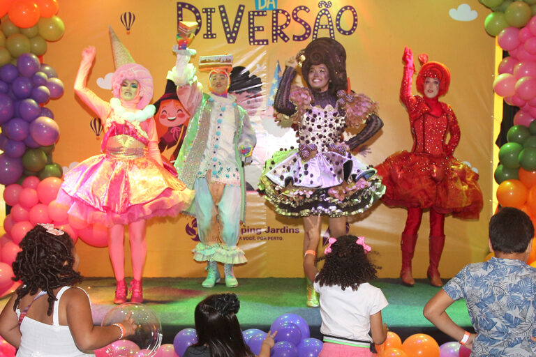 Neste fim de semana tem contações de histórias e pocket show de Torugo Teles