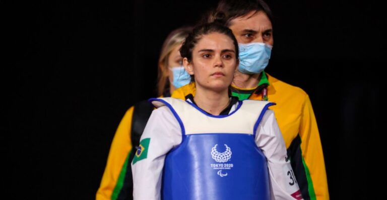 Silvana Fernandes é ouro no Grand Prix de taekwondo paralímpico