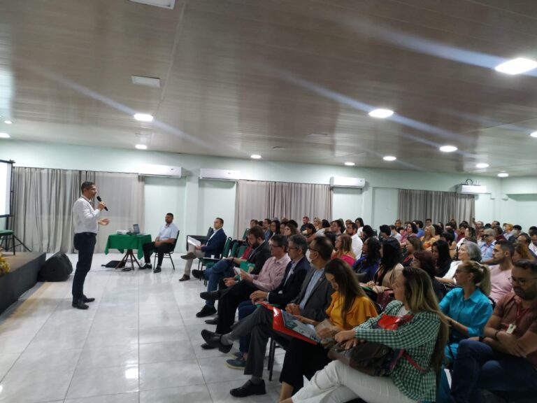 Seduc reúne cientistas sergipanos para debater sobre o Programa Pesquisa na Escola
