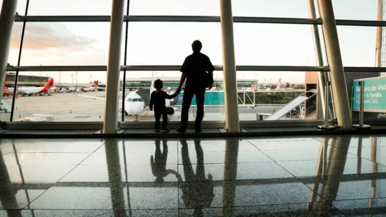 Greve nos aeroportos: entenda seus direitos em caso de perda do voo