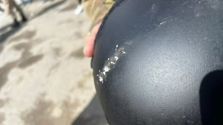 Capacete salvou agente da PRF agredido com barra de ferro em SC