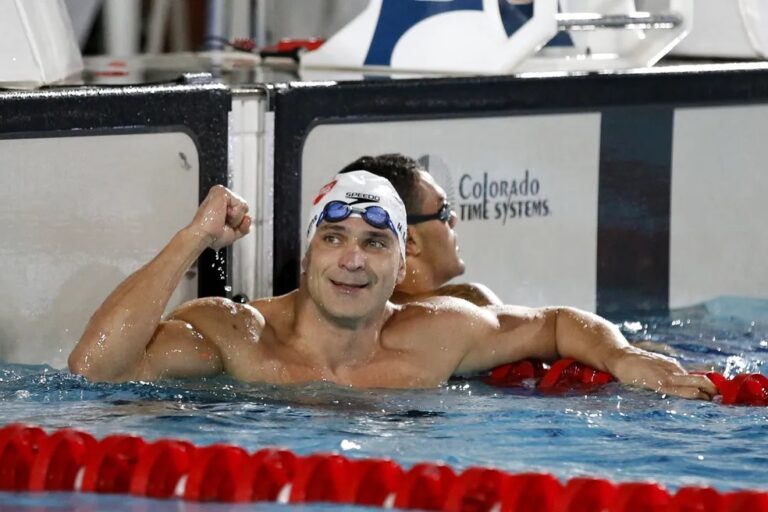 Nicholas Santos, aos 42, é tetracampeão mundial dos 50m borboleta