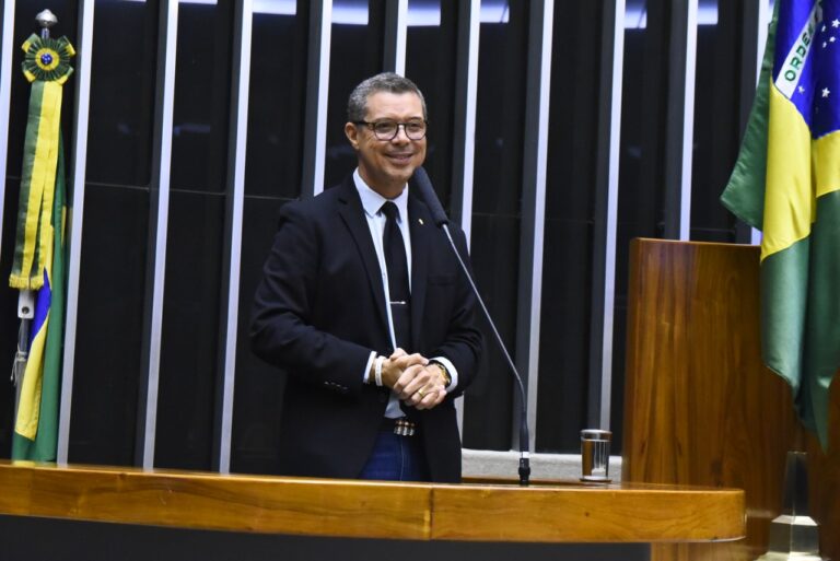 “Será um novo tempo na política sergipana”, diz Fábio Mitidieri ao se despedir da Câmara