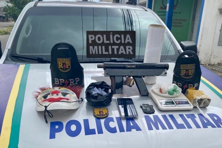 Polícia Militar apreende submetralhadora e drogas na Zona Oeste de Aracaju