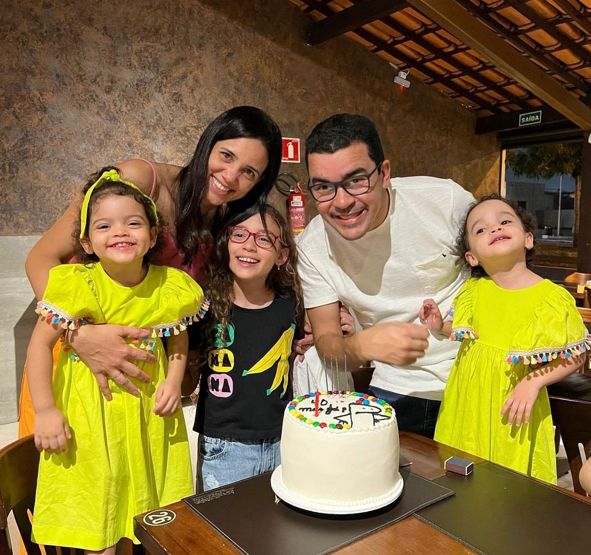 Lívia Filgueiras é a aniversariante do dia!!