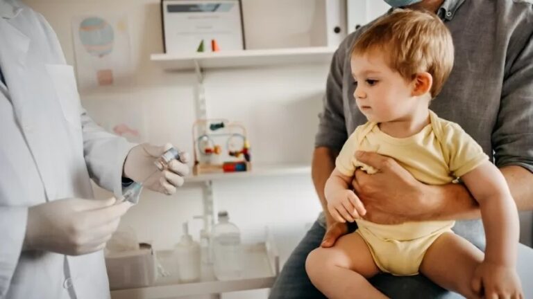 Prefeitura cadastra crianças de 6 meses a 4 anos para vacinação com Pfizer Baby
