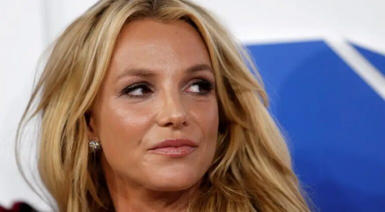 Britney Spears troca de nome, deleta Instagram, e fãs chamam a polícia