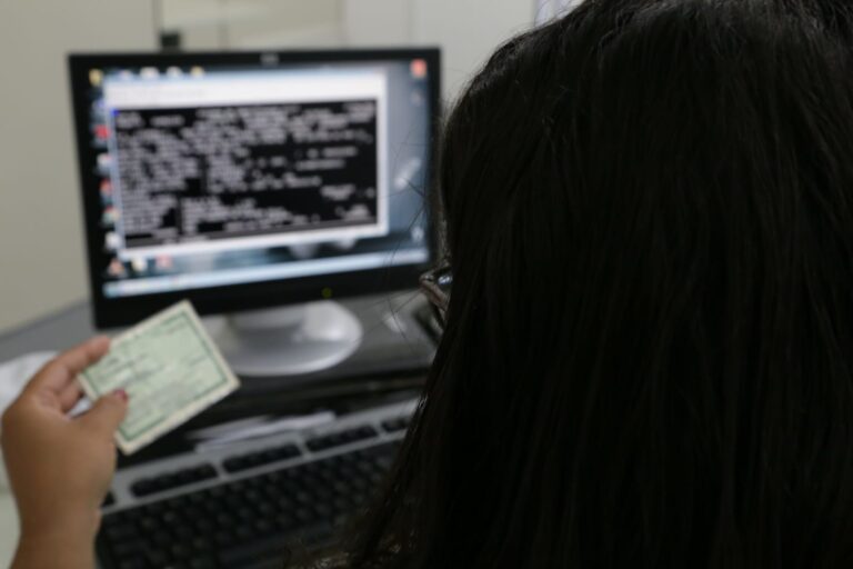 Certidão de antecedentes criminais passa a ser emitida em postos do Instituto de Identificação