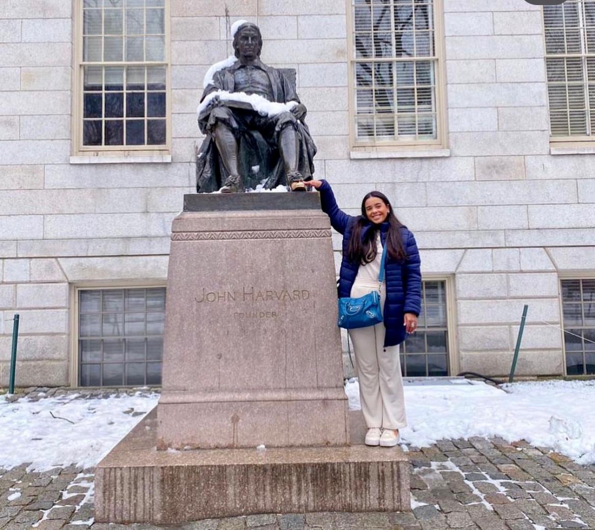 Rosa Franca aproveita temporada de estudos em Boston!!