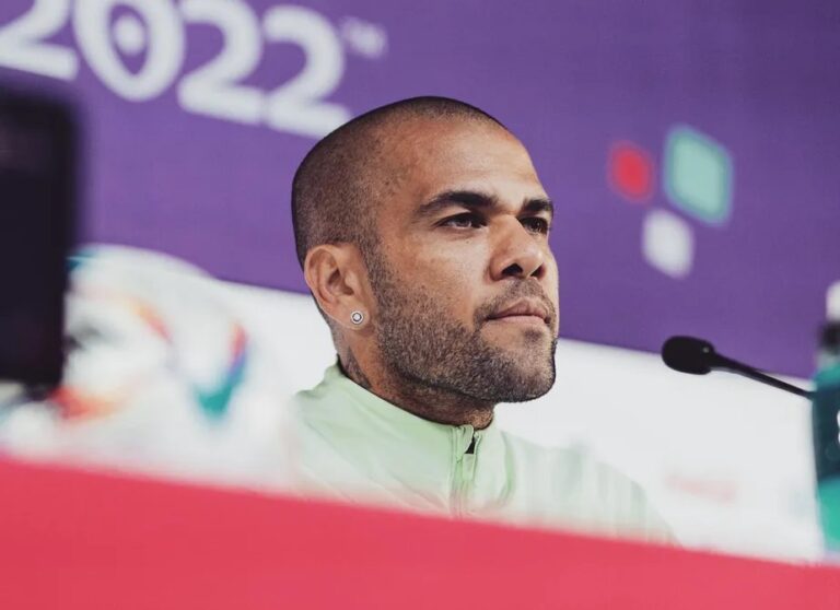 Daniel Alves é detido na Espanha em depoimento sobre assédio sexual