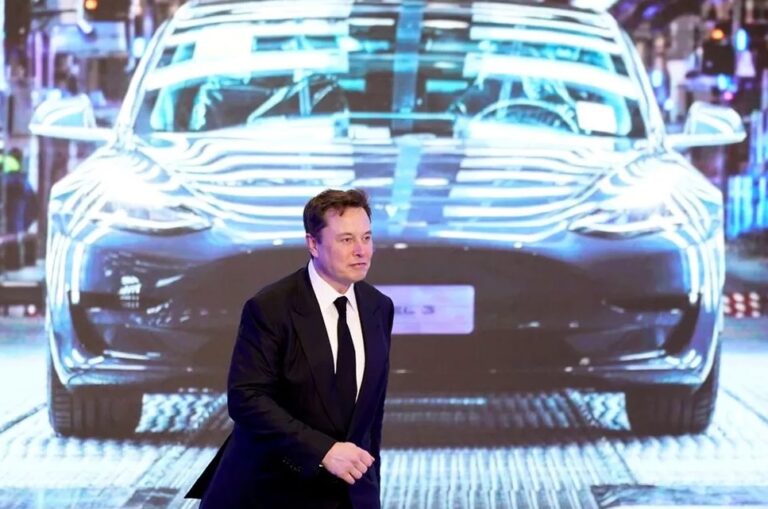 Elon Musk vai a julgamento nos EUA por dois tuítes envolvendo a Tesla