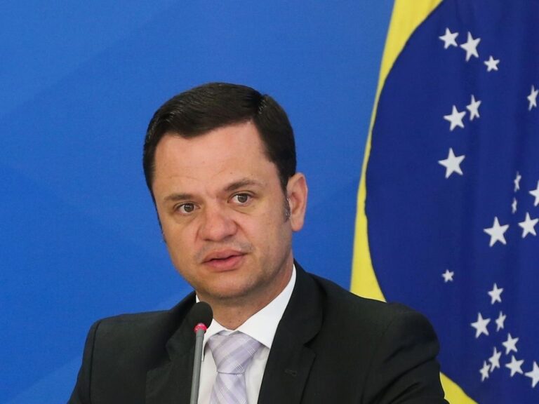 Alexandre de Moraes determina prisão de Anderson Torres, ex-secretário do DF
