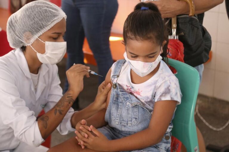 Aracaju inicia cadastramento para vacinação nas escolas da rede particular