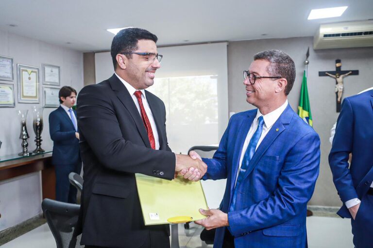 Mitidieri encaminha projetos à Alese para construção de 2 novas pontes em Aracaju