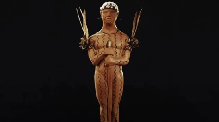 Índios Yanomami entregarão estatueta de madeira no Oscar para pedir o fim do garimpo ilegal