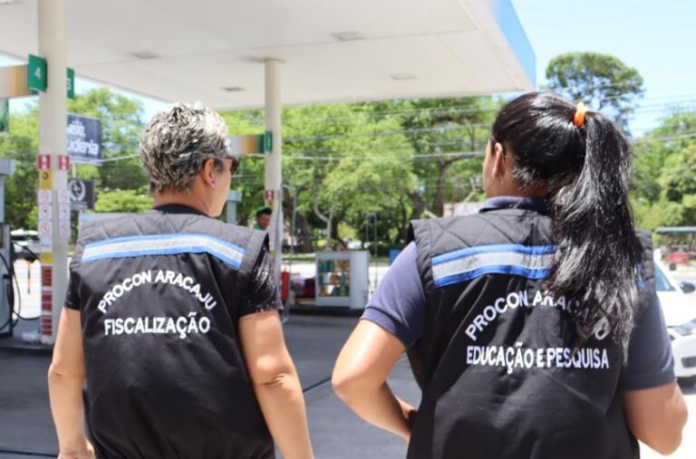 Procon Aracaju fiscaliza postos de combustíveis