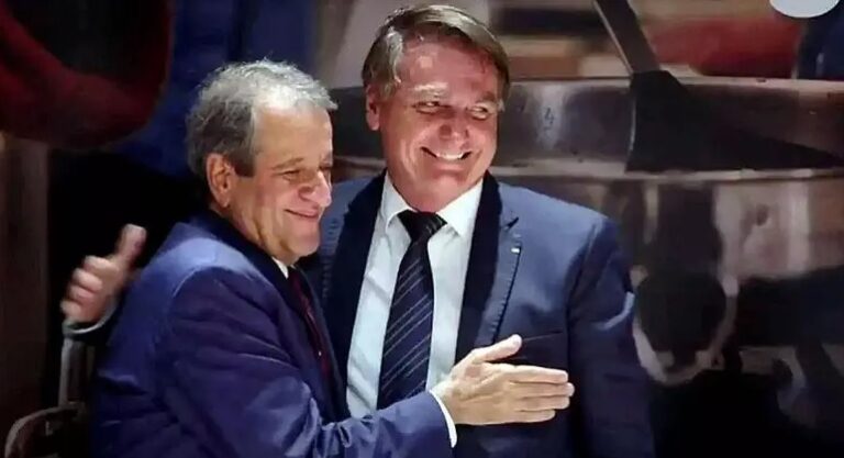 Costa Neto confirma retorno de Bolsonaro ao Brasil, e equipe vai ao PL para preparar chegada