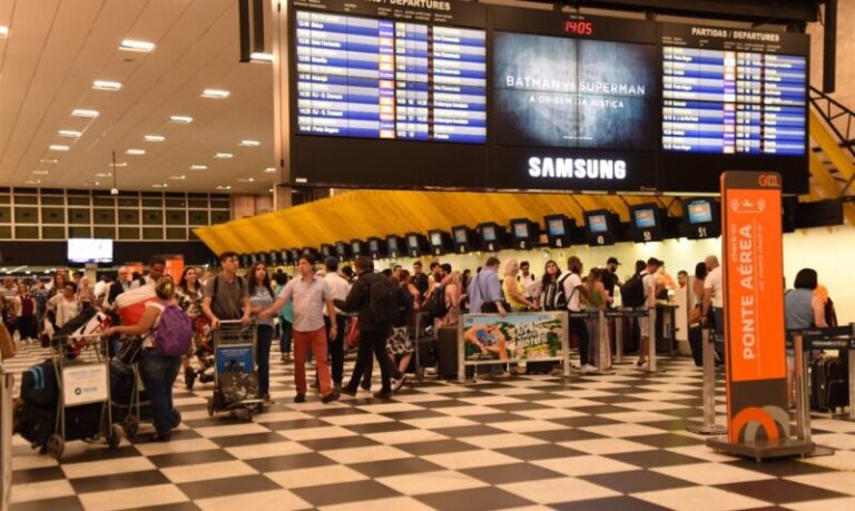 Brasil vai voltar a exigir visto de viajantes dos EUA, Canadá, Japão e Austrália