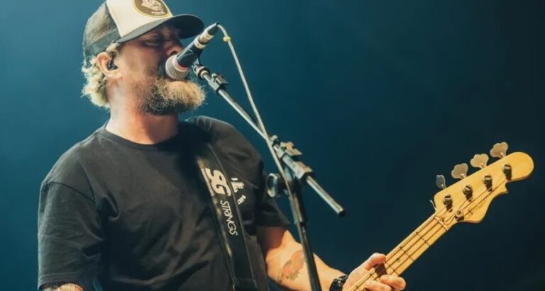 Canisso, baixista do Raimundos, morre aos 57 anos