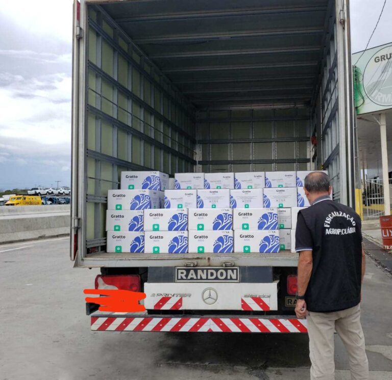 Fiscais impedem entrada de carga clandestina de agrotóxicos em Sergipe