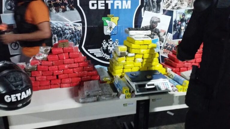 Getam prende motorista e apreende 107 kg de drogas