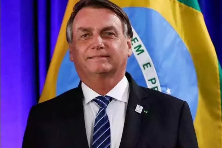 Gestão Bolsonaro incinerou R$ 214,2 mi em medicamentos do SUS