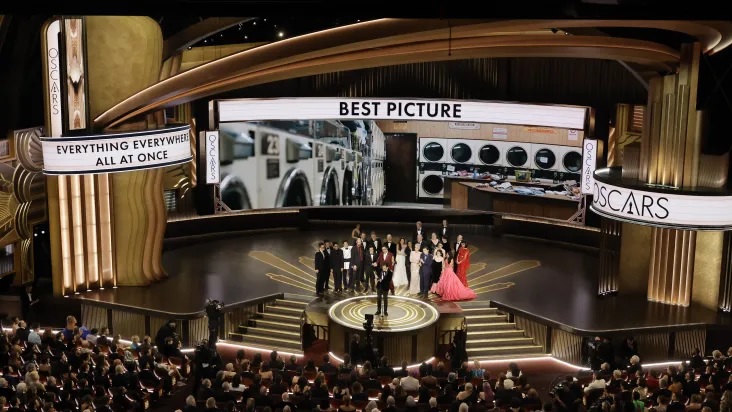 “Tudo em Todo Lugar ao Mesmo Tempo” é o grande vencedor do Oscar 2023