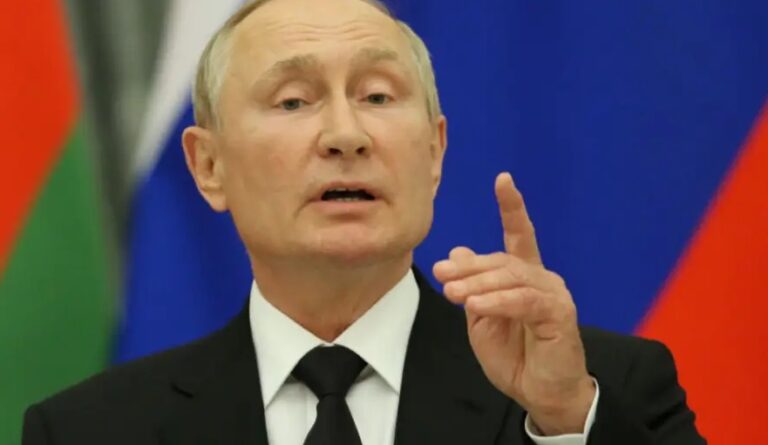 Tribunal Penal Internacional emite mandado de prisão contra Putin por crimes de guerra na Ucrânia