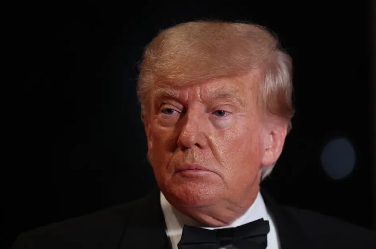 Trump diz que será preso na terça-feira e clama por protestos