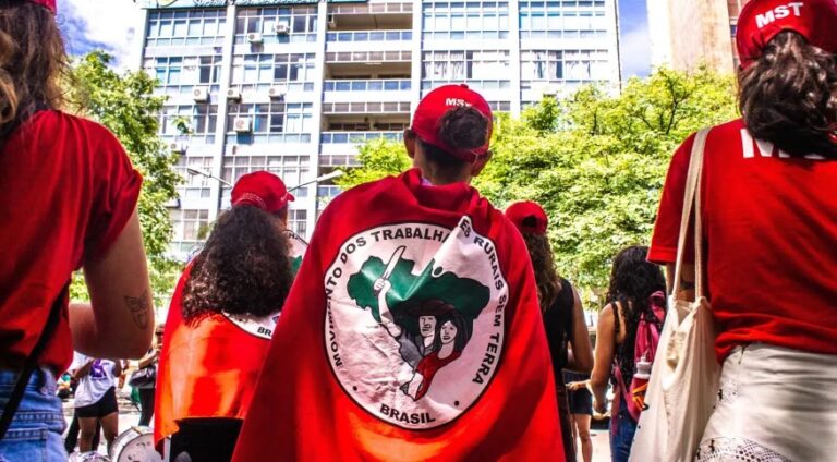 MST anuncia invasão de três áreas na Bahia após deixar terreno da Embrapa em PE