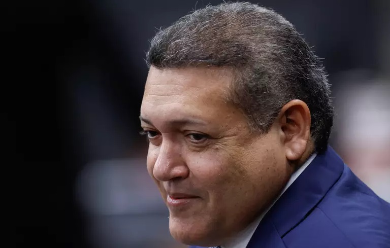 Nunes Marques pede vista e interrompe julgamento no STF sobre correção do FGTS