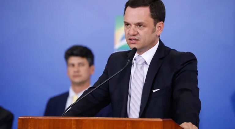 Torres nega interferência em operação da PRF que parou eleitores de Lula no 2º turno, diz defesa