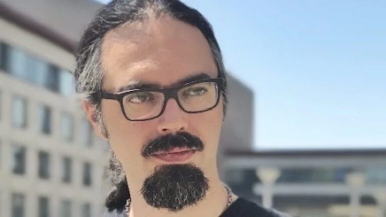Engenheiro-chefe do Twitter pede demissão da rede social
