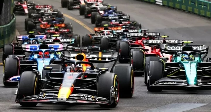 Verstappen desafia chuva e vence GP de Mônaco de ponta a ponta