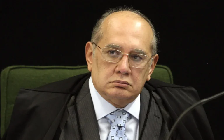 Gilmar Mendes valida reajuste do Bolsa Família