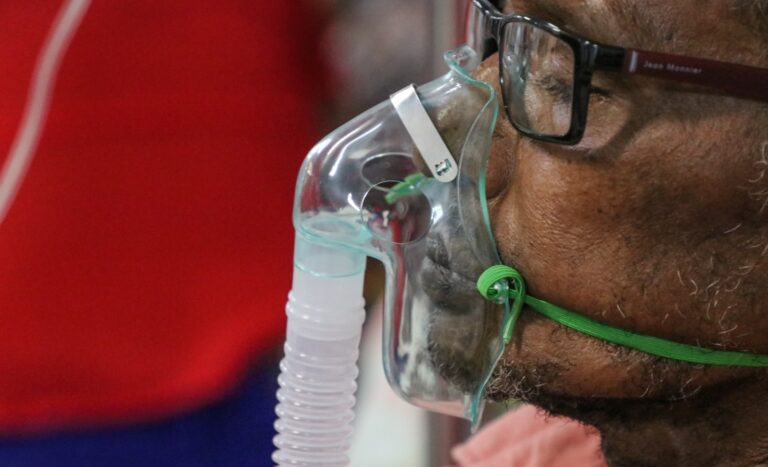 SES divulga novo alerta epidemiológico para casos de Síndrome Respiratória Aguda Grave