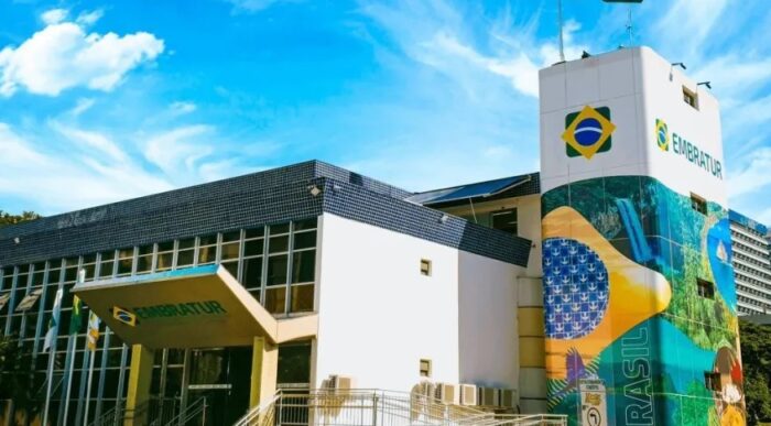 Transferência de verba do “Sistema S” para Embratur gera disputa entre as instituições