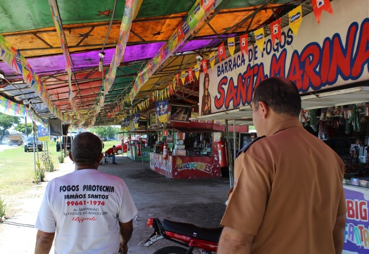 CBM realiza vistoria técnica em barracas de fogos de artifício