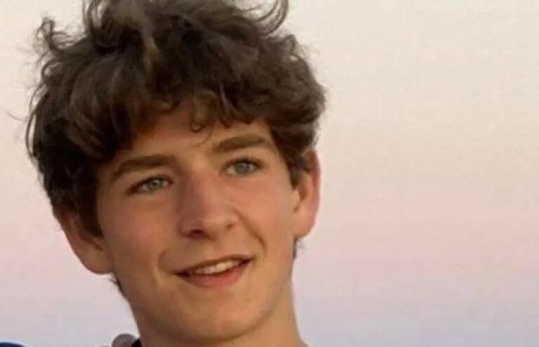 Italiano de 19 anos se torna o bilionário mais jovem