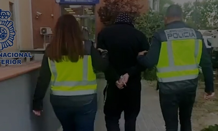 Espanha prende quatro suspeitos por boneco de Vinícius Júnior enforcado